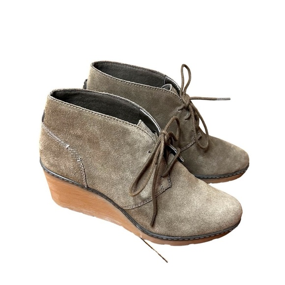 Clarks Hazen Charm Wedge Ankle Booties Womens Size 7.5M Suede Leather - Picture 4 of 9